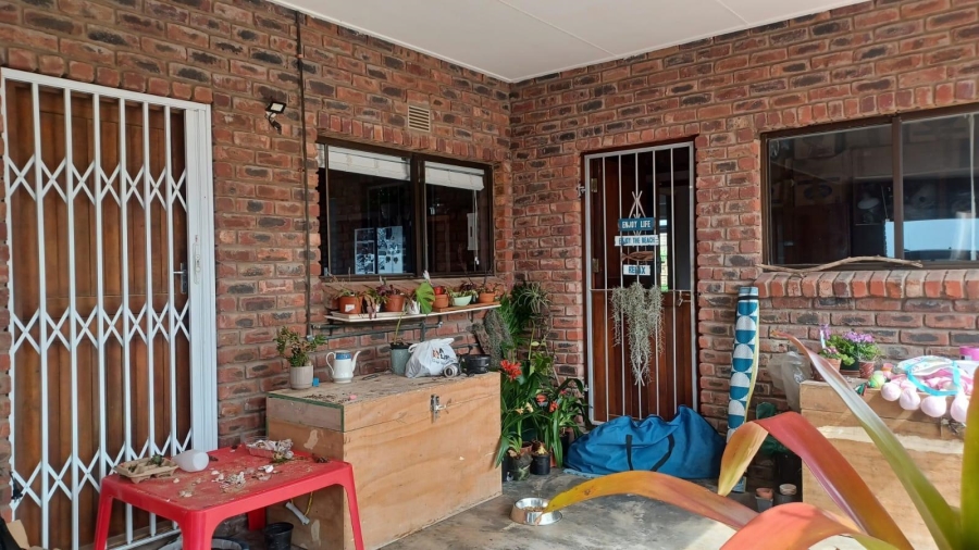 5 Bedroom Property for Sale in Dana Bay Western Cape